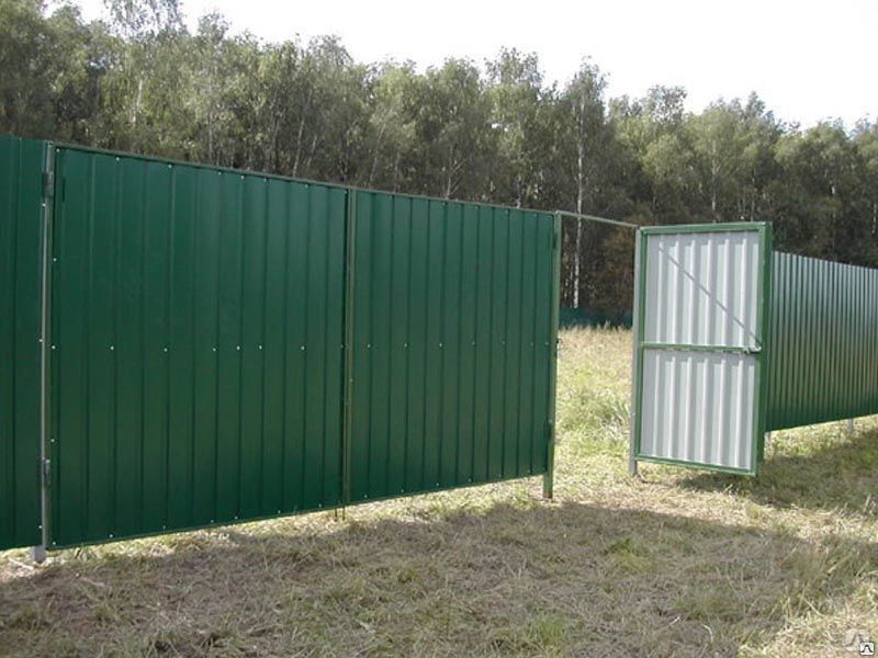 Зеленый дом зеленый забор