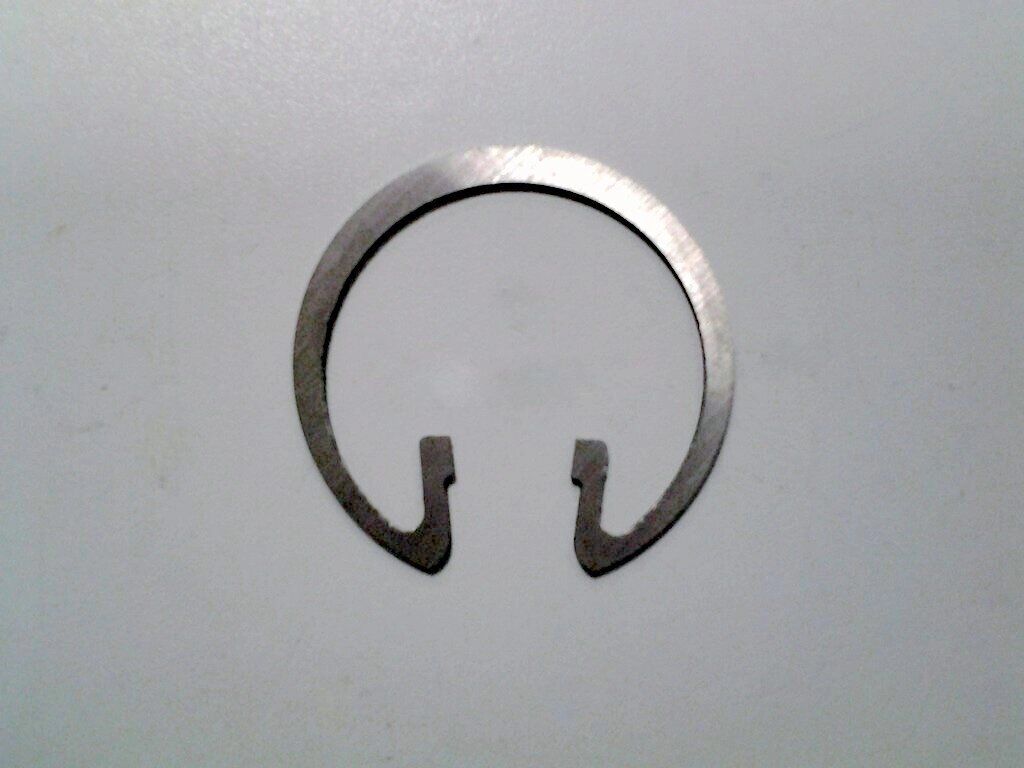 Кольцо стопорное поршневого пальца сталь для двигателей ЯМЗ 7511-1004022
