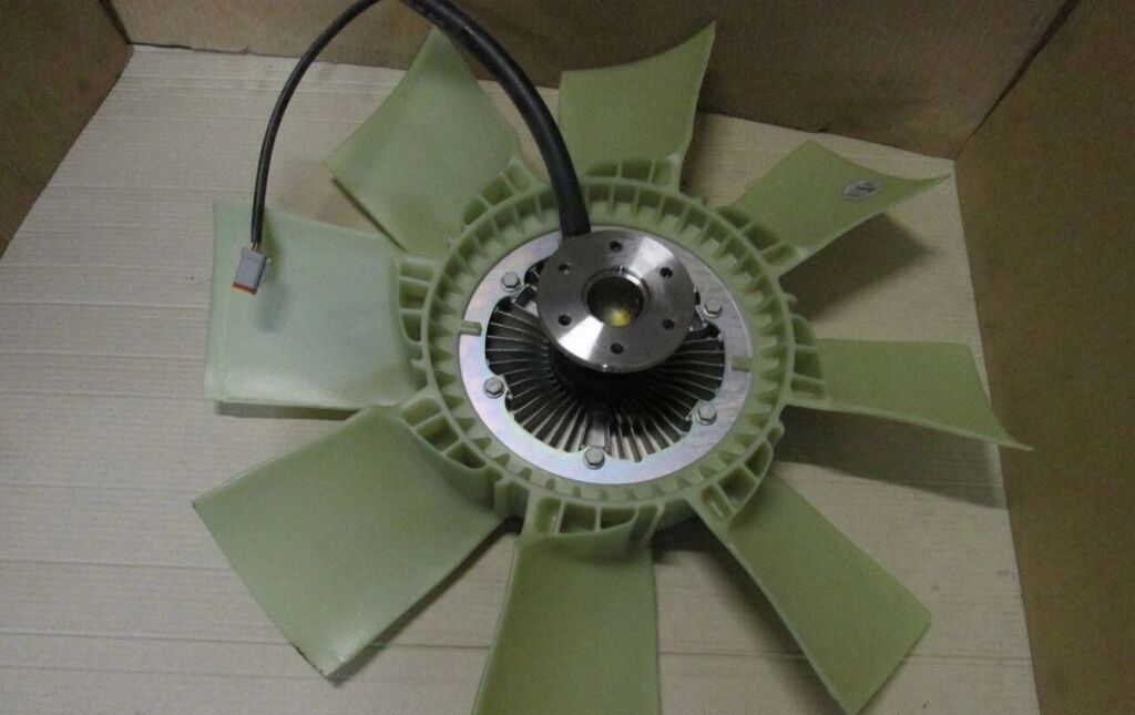 Вентилятор с муфтой для двигателей ЯМЗ-650 D-680 mm аналог ГК ЯРД ООО 650-1308010 Запасные части и комплектующие для спе