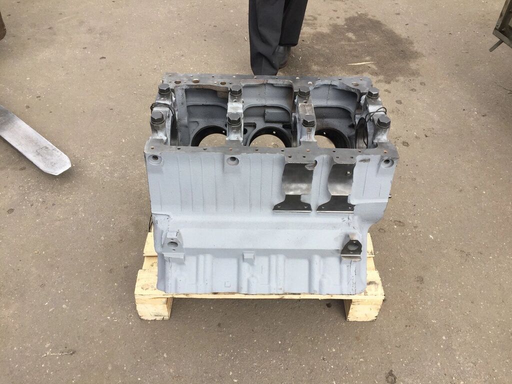 Блок цилиндров для двигателя ЯМЗ-236 старого образца капитальный ремонт 236-1002012 3