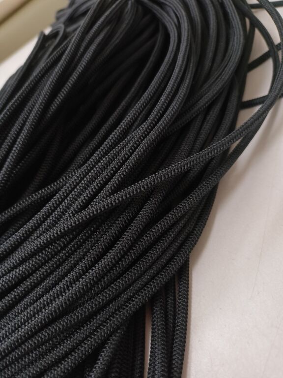 Шнур эластичный 3,5 мм цвет черный